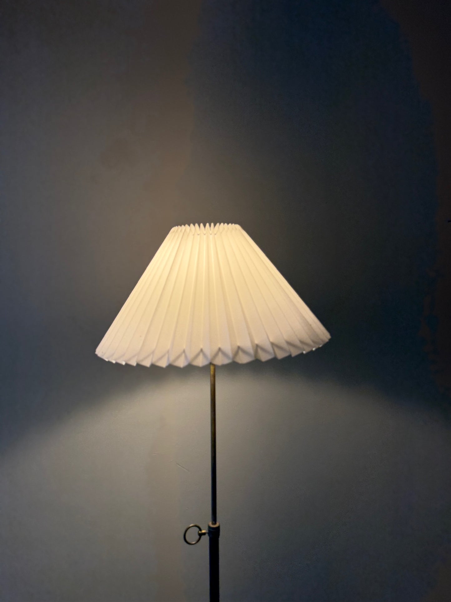 Scandinavian floor lamp