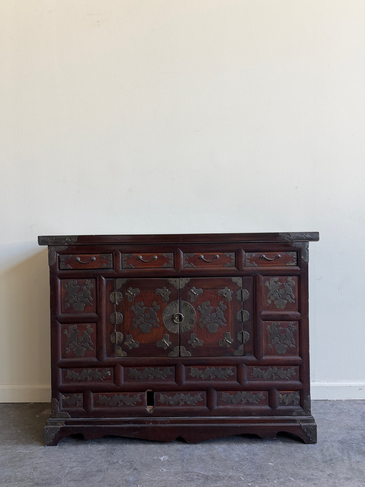 Korean bandaji chest