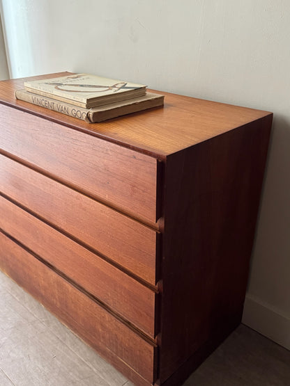 Danish teak 4 drawer dresser