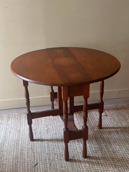 Maple gate leg table