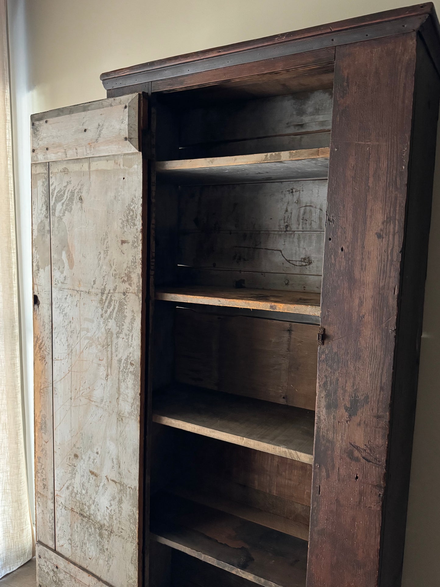 Pennsylvania Federal painted pine cupboard