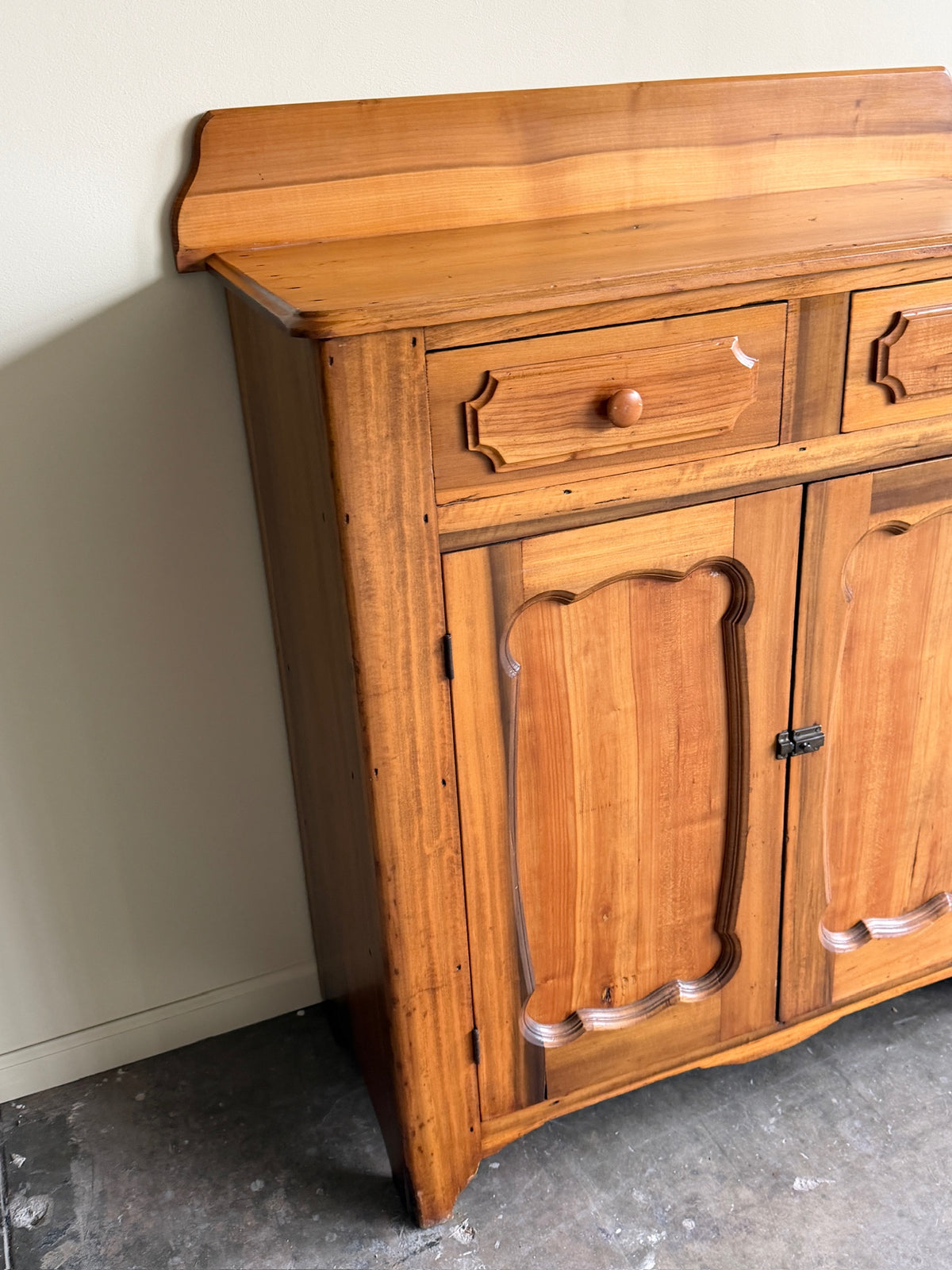 Mid-Atlantic Federal pine jelly cupboard