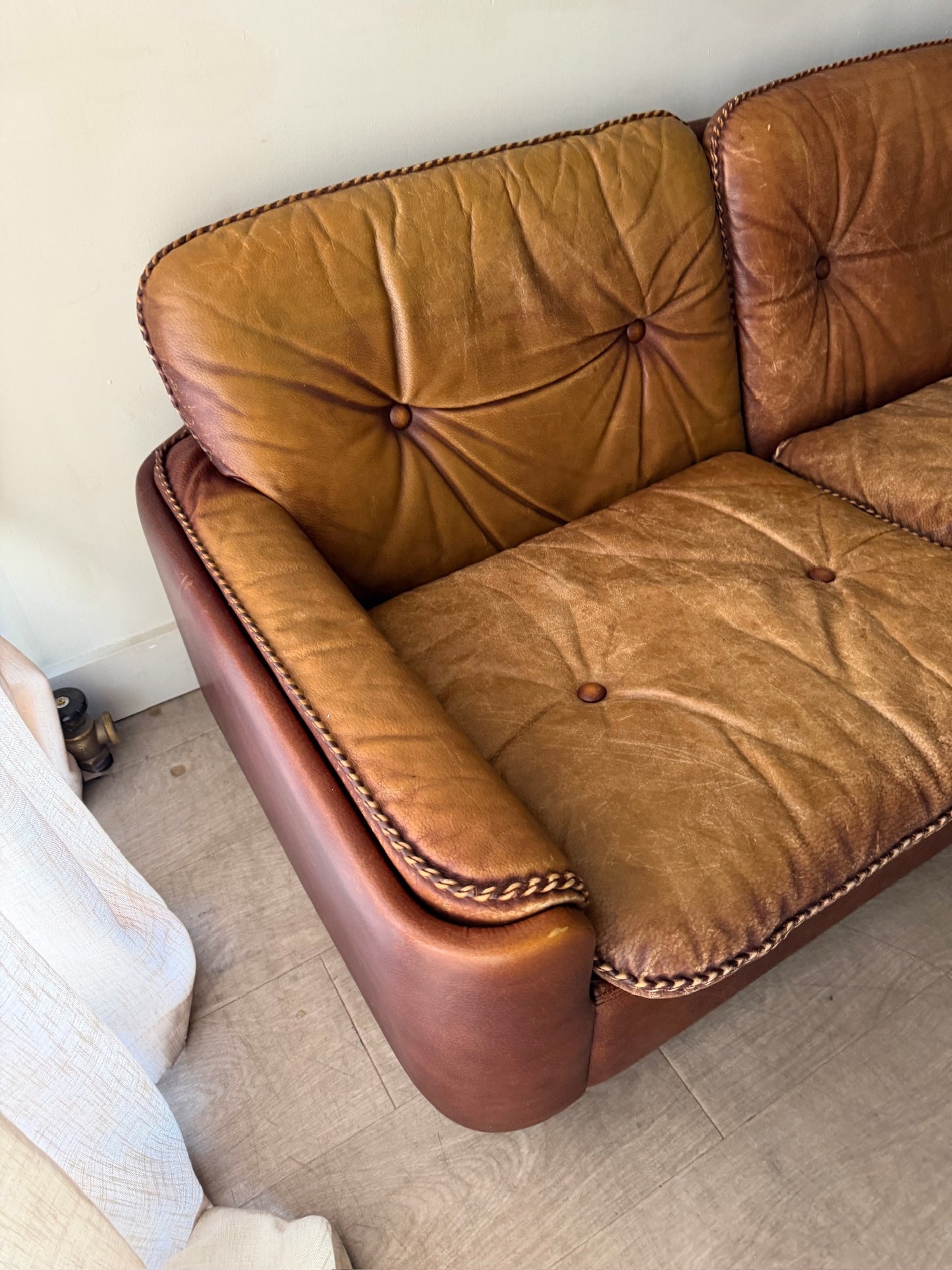 Sigurd Ressell leather sofa
