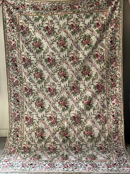 Wool floral rug 8’ 3” x 5’ 3”