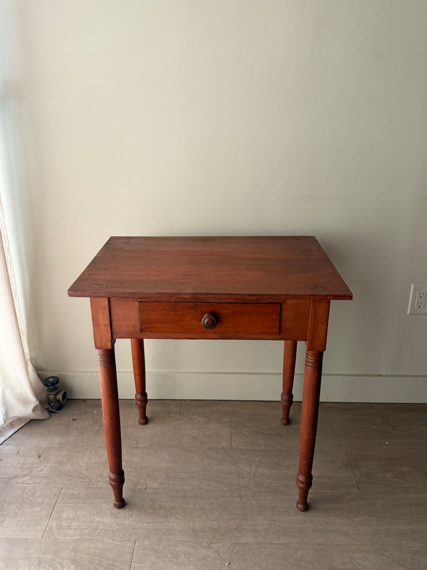 Pennsylvania Sheraton pine side table