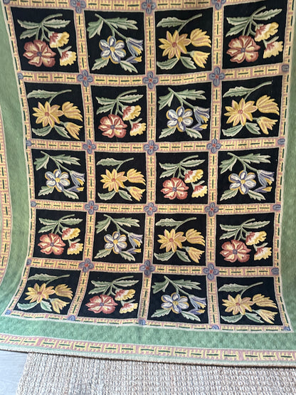 Wool flower rug 5’ x 8’