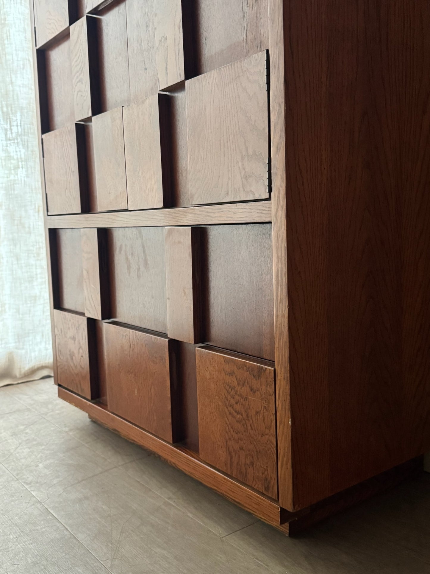 Lane walnut linen press