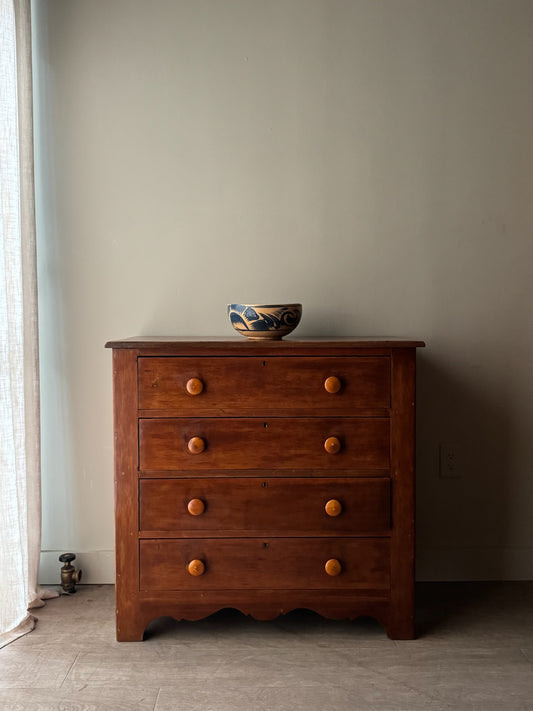 Pine dresser
