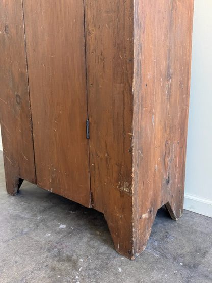 Pennsylvania Federal pine cupboard