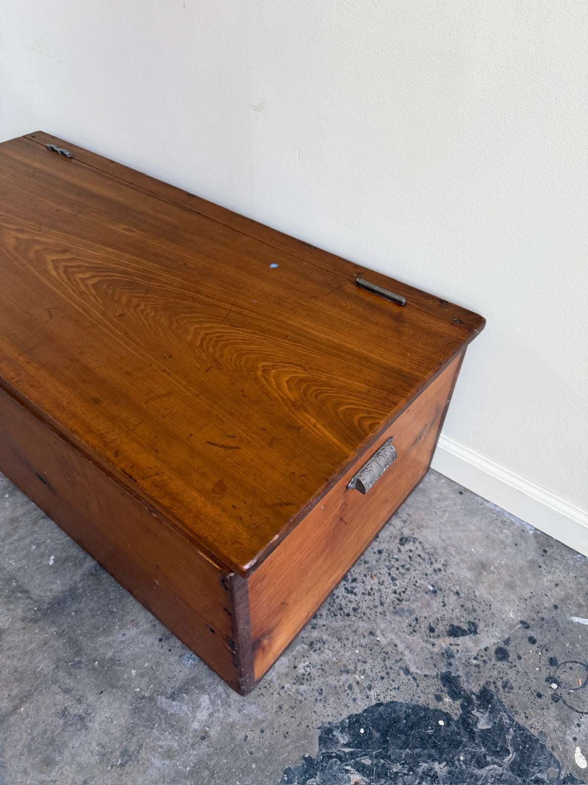 Pine chest