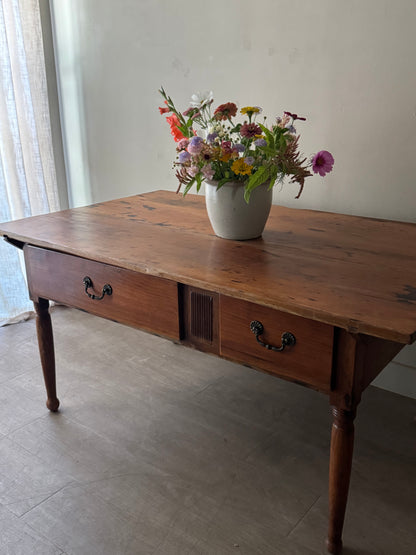Pennsylvania Sheraton walnut harvest table