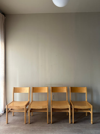 Set of 4 maple dining chairs