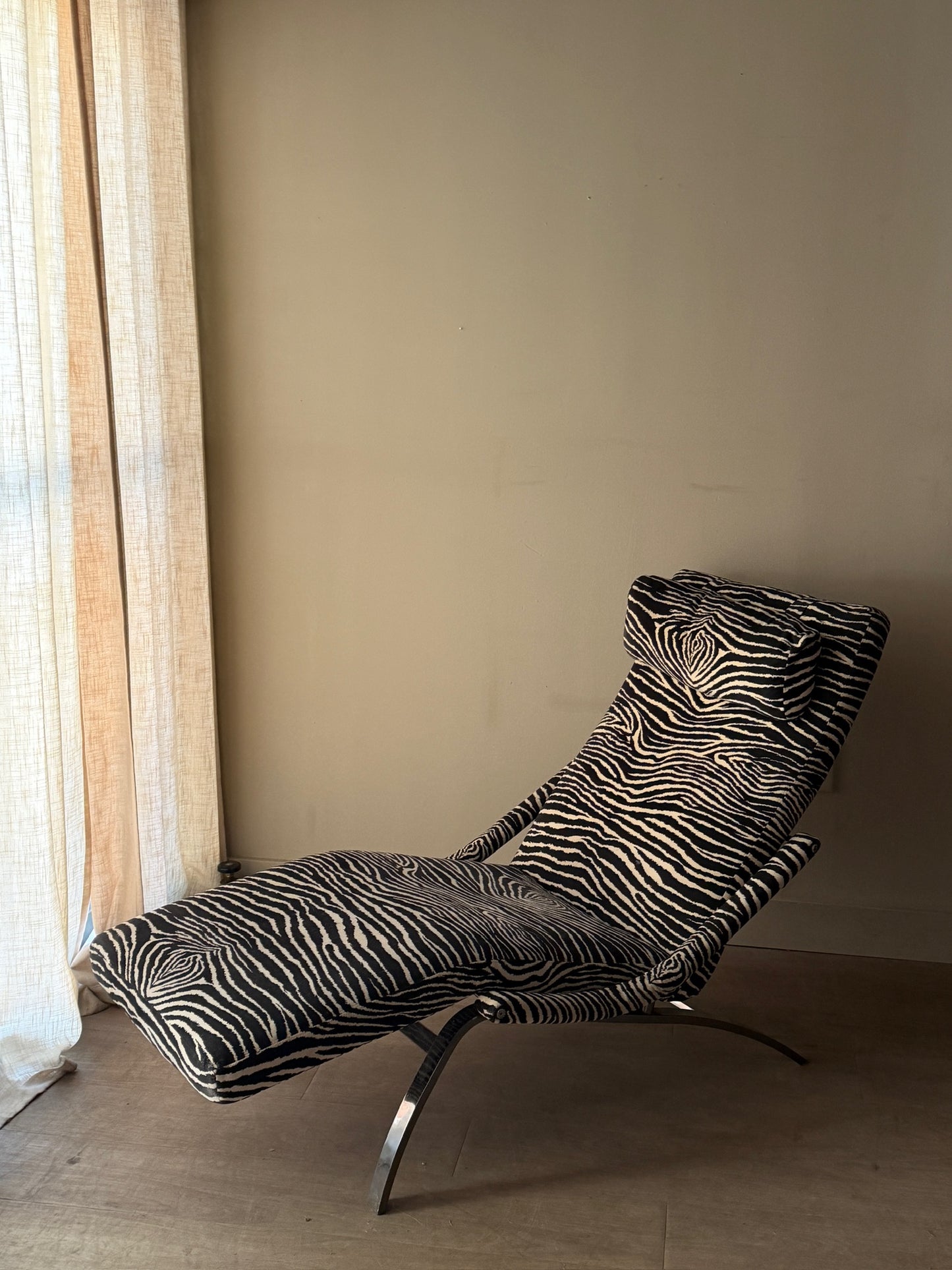 Design Institute of America zebra chaise lounge