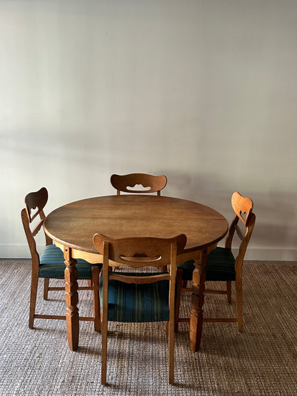 Carved block leg dining table with leaf