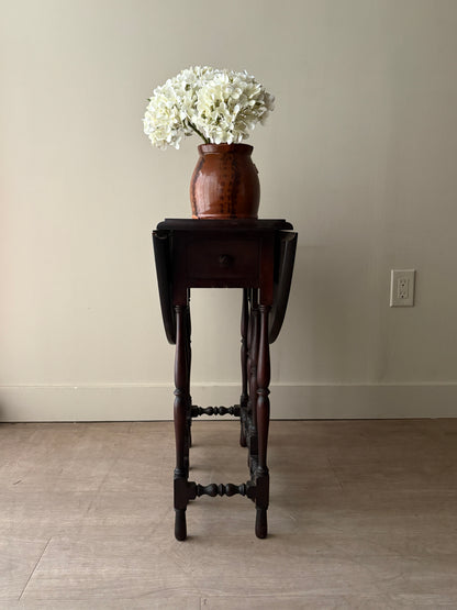 William & Mary mahogany drop leaf table