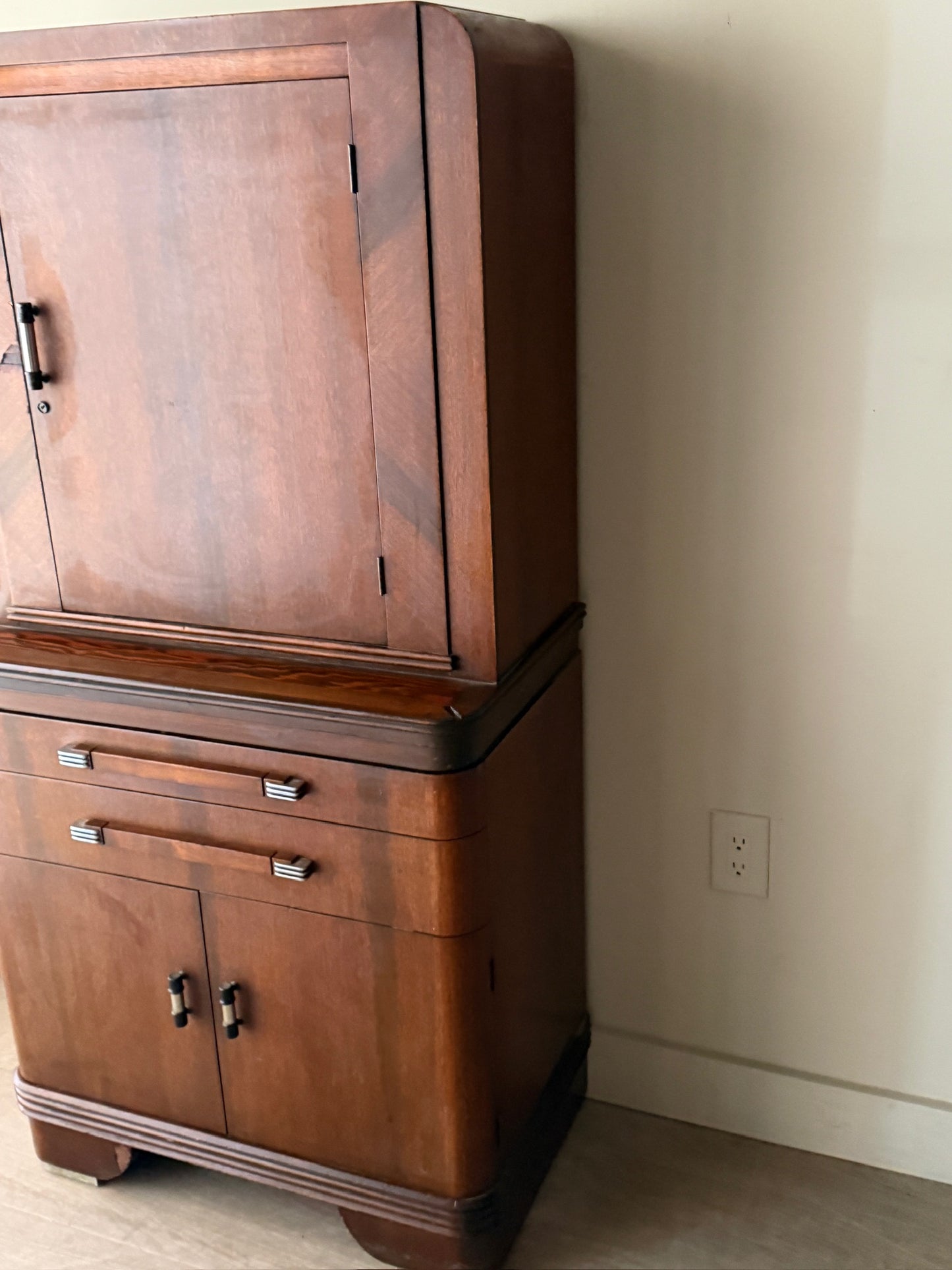 Deco mixed wood dental cabinet