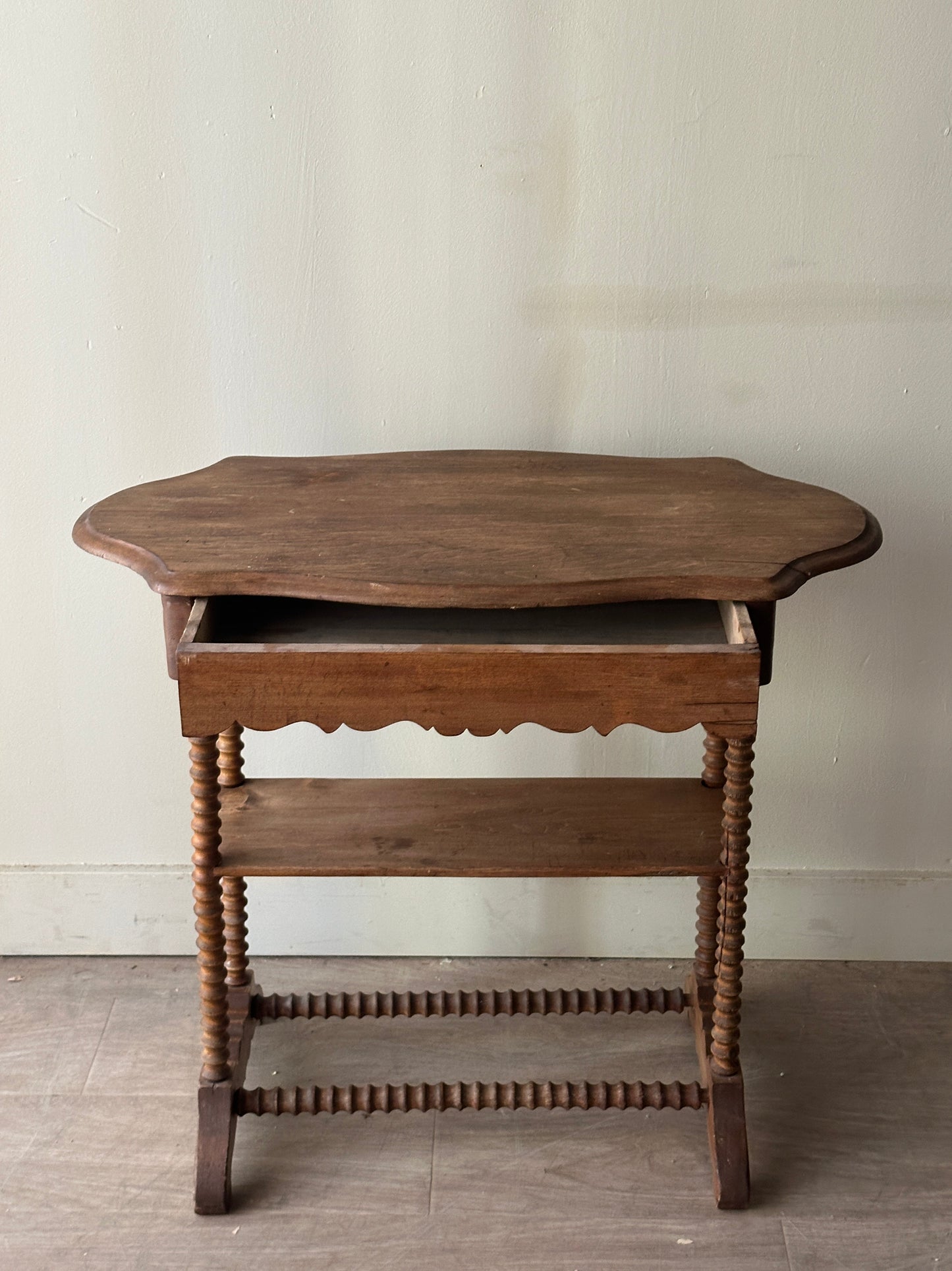 Spindle leg side table