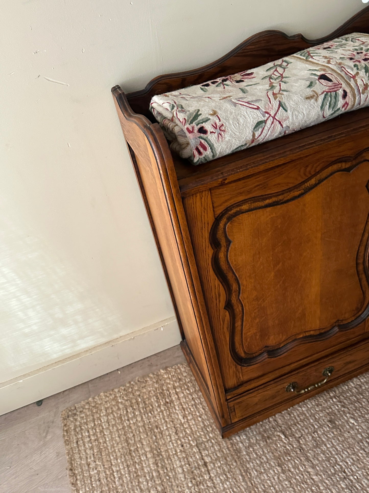 Low oak display case