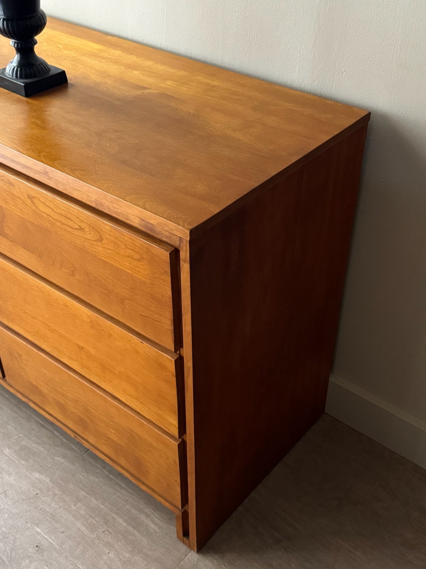 Conant Ball maple 6 drawer dresser