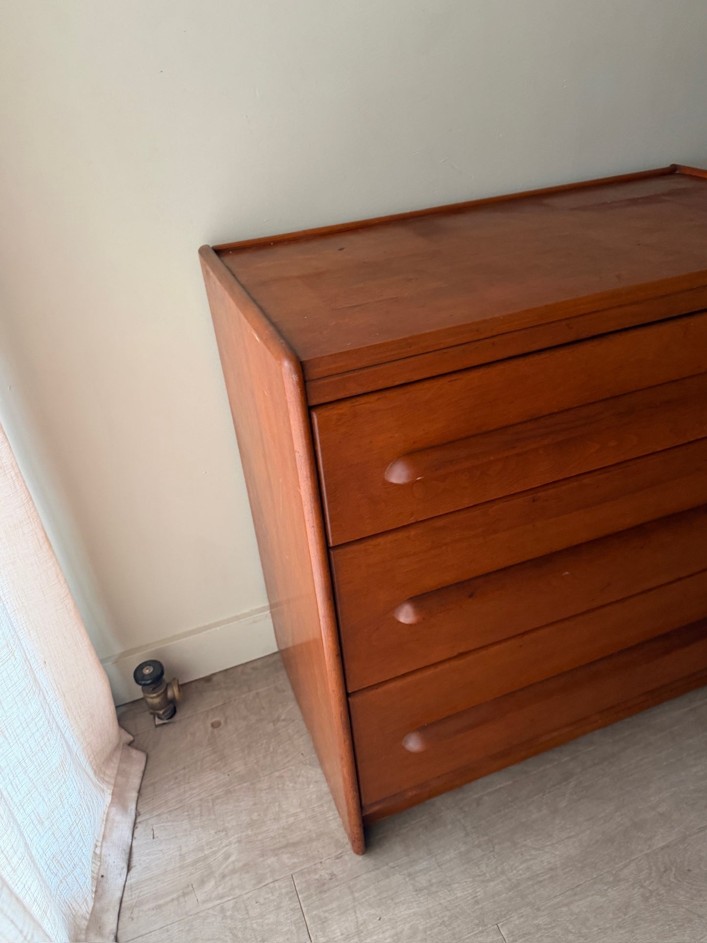French & Heald maple 3 drawer dresser