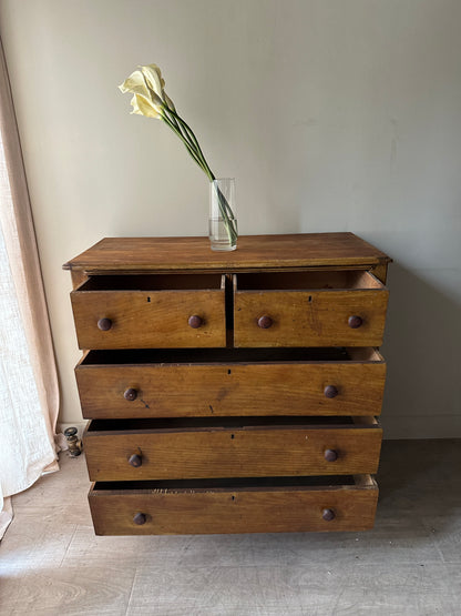 Cottage pine dresser