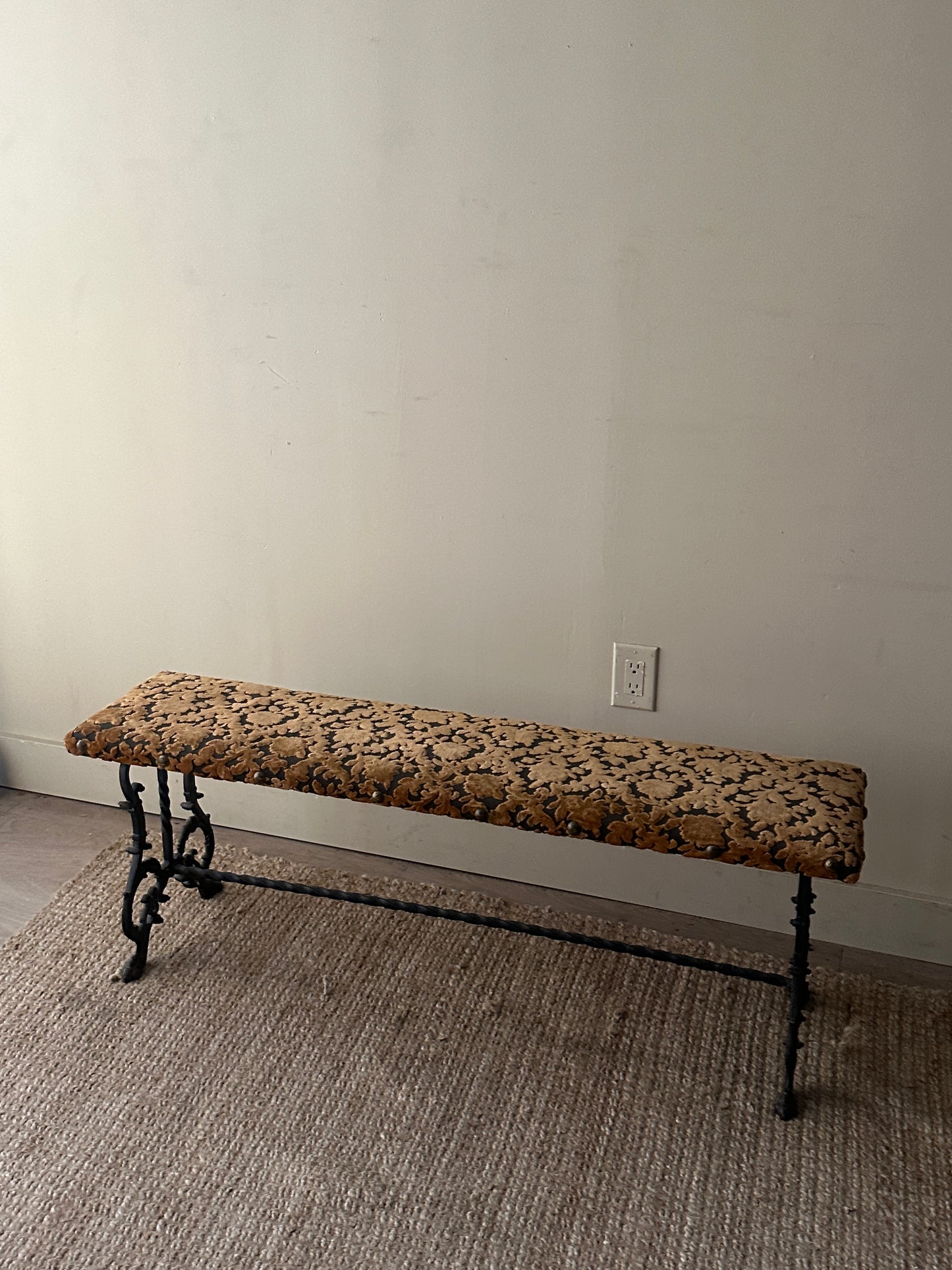 Art neaveau bench