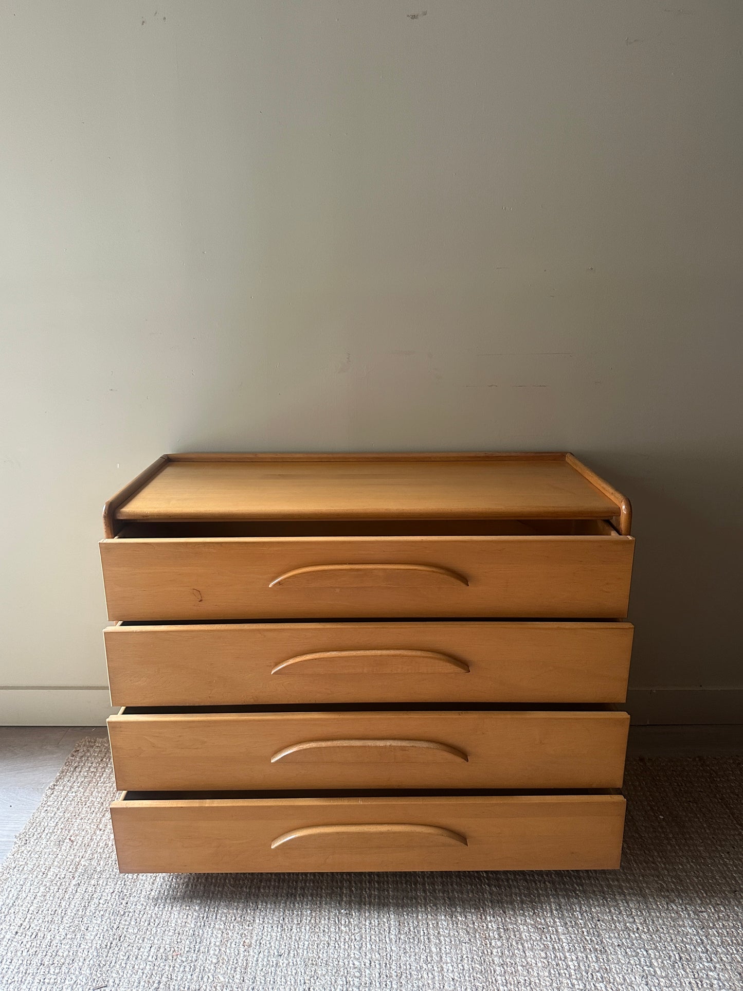 Templeton maple dresser
