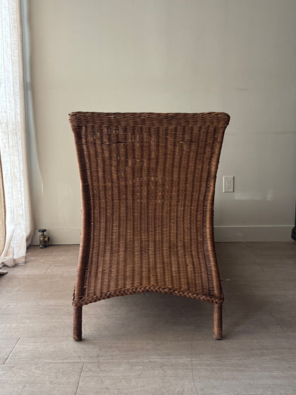 Wicker chaise lounge