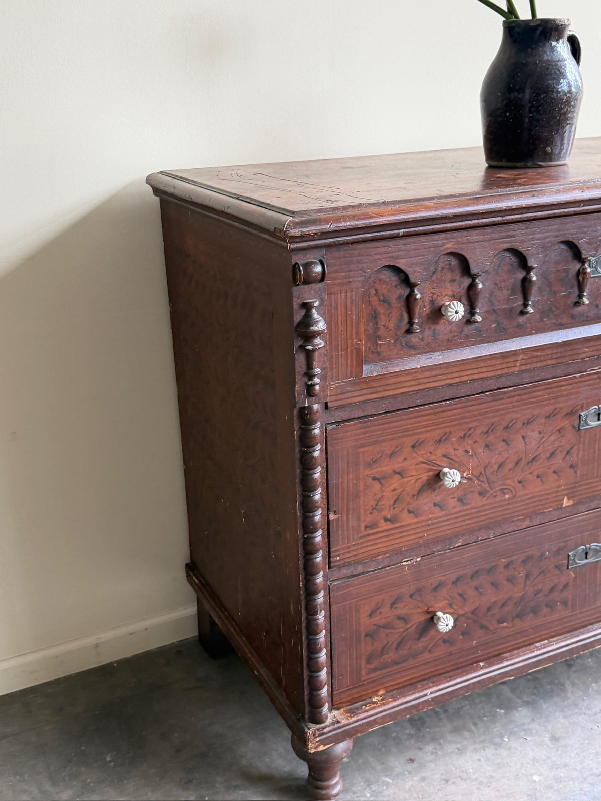 Painted pine dresser
