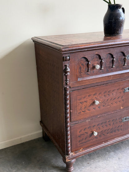 Painted pine dresser