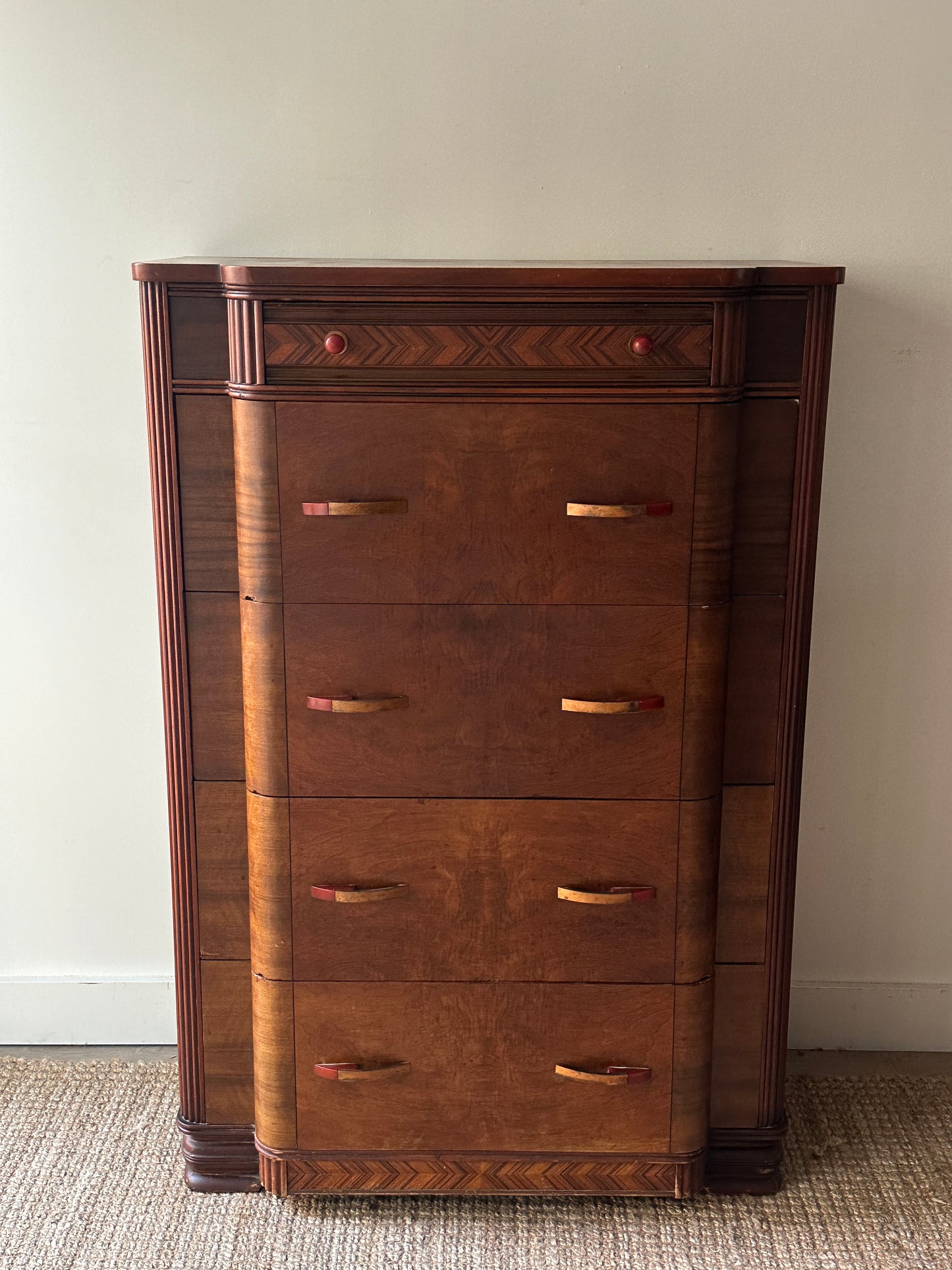 Art deco dresser