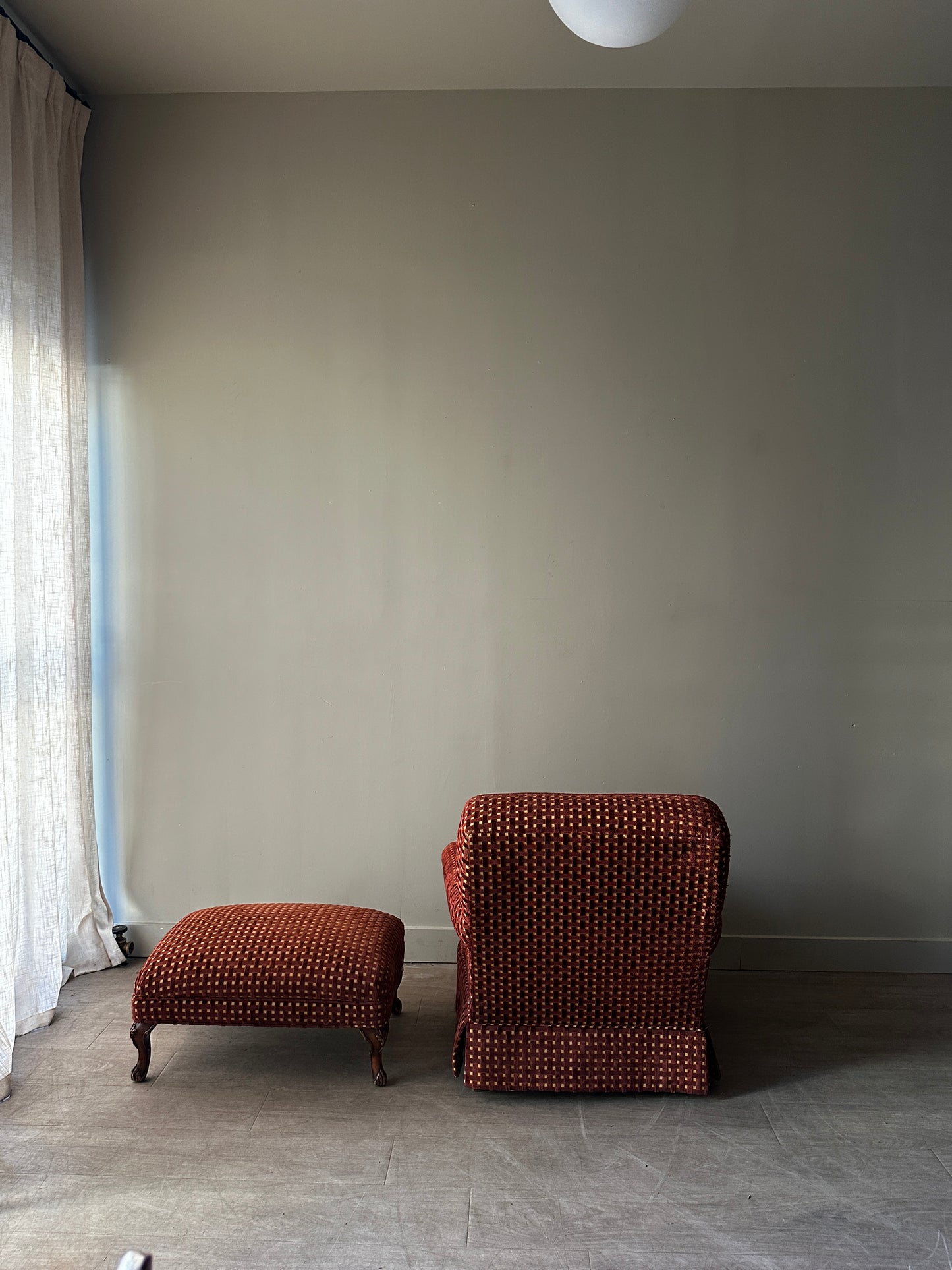 Basket weave fabric armchair with ottoman