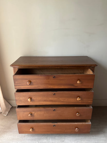 Pine cottage dresser