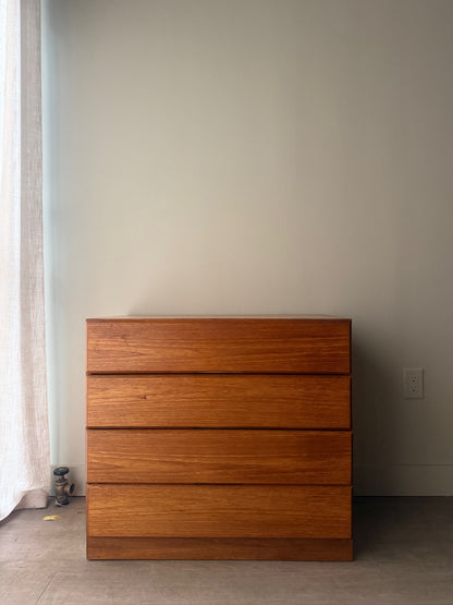 Teak bachelor’s chest