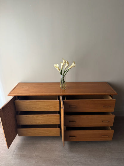 Oak 6 drawer dresser