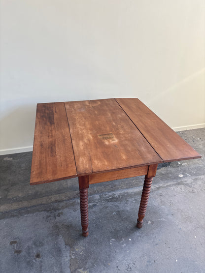 Pine bobbin leg drop leaf table