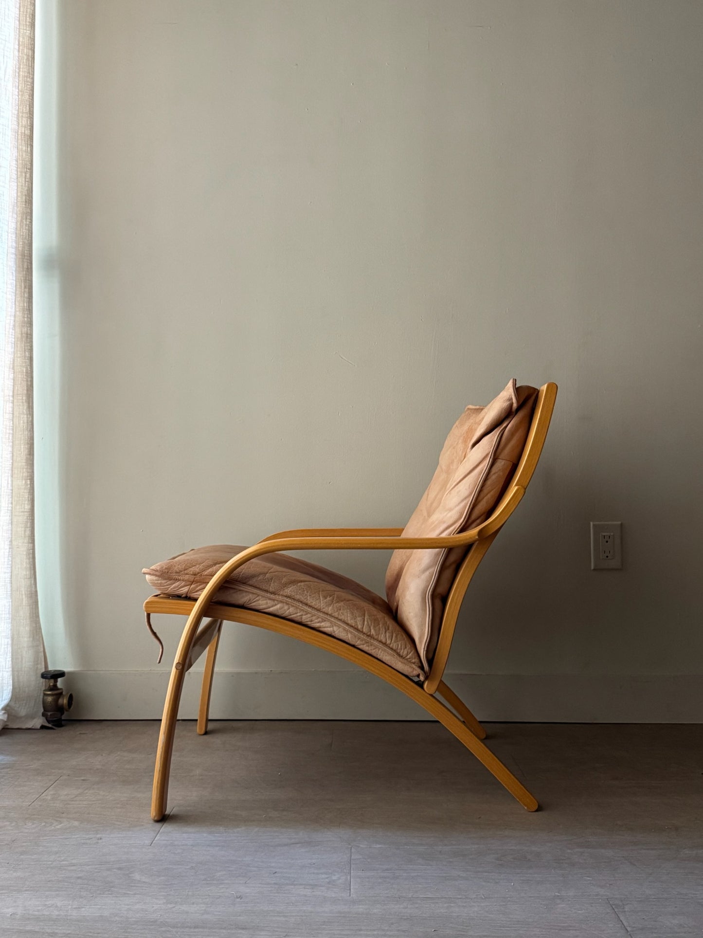 Stouby Danish leather bentwood lounge chair