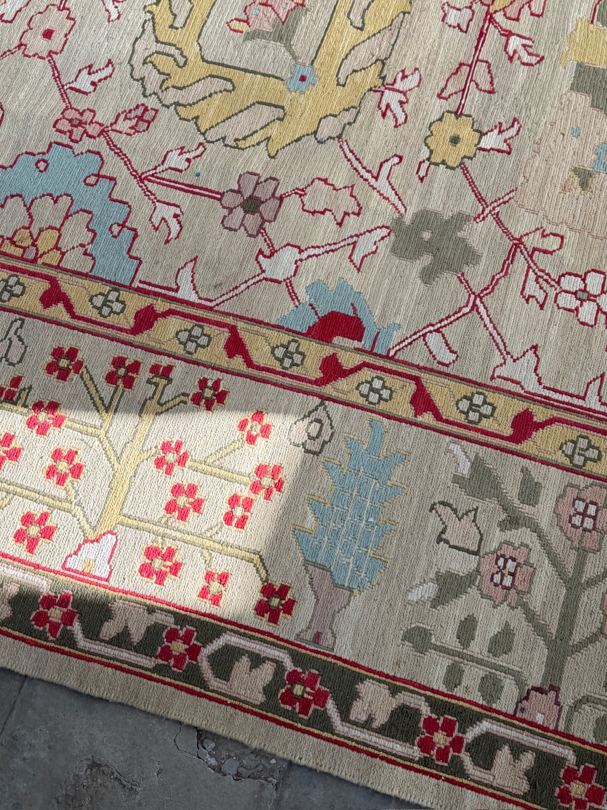 Hand-woven wool rug