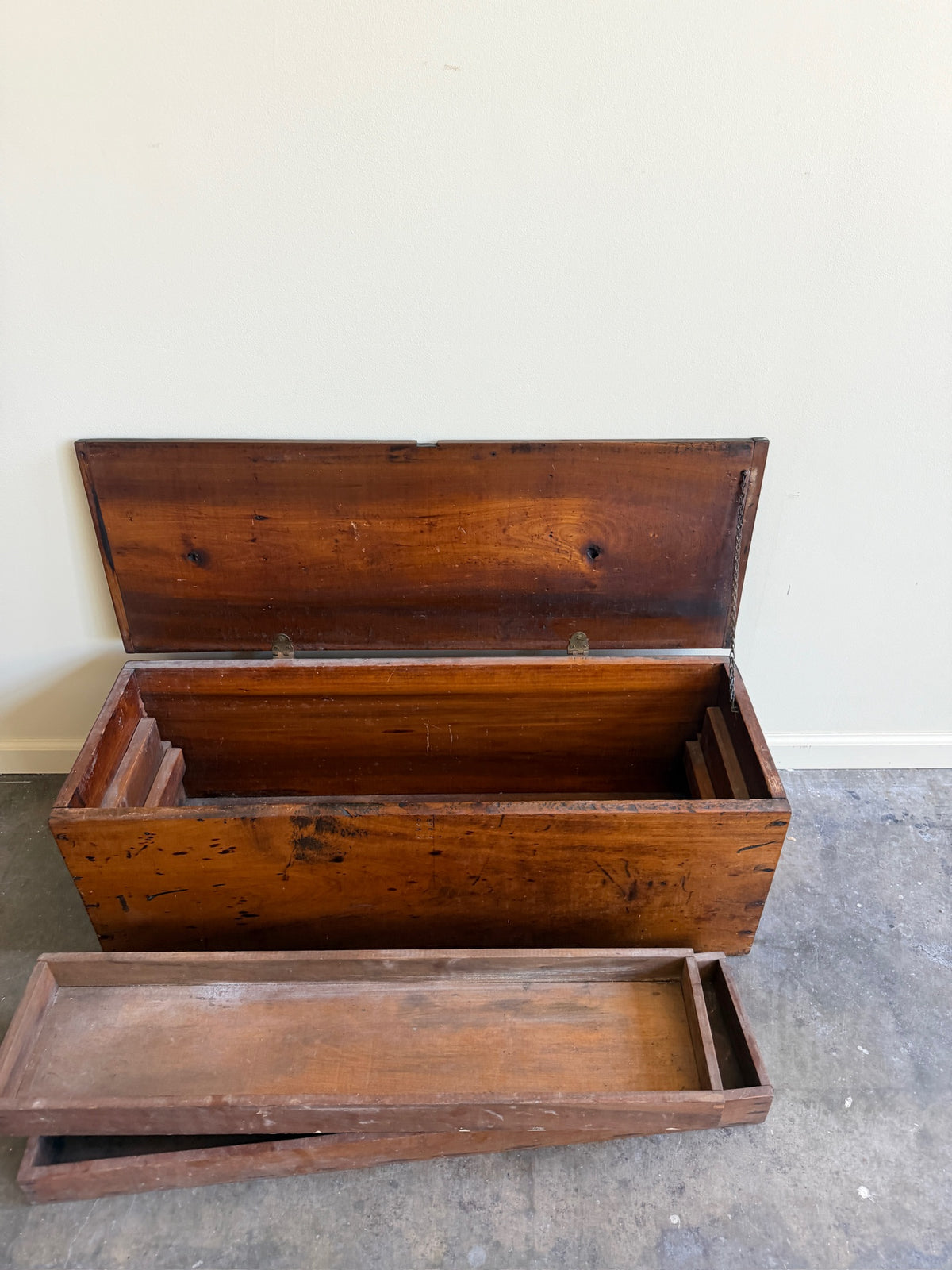 Pine tool chest