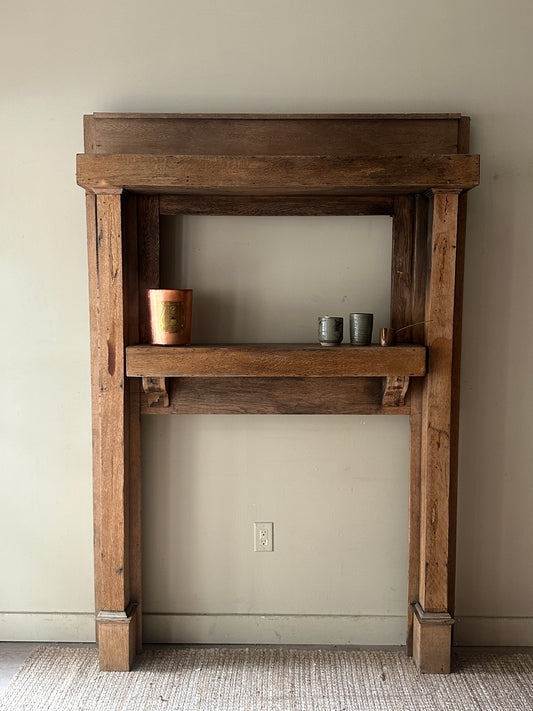 Oak mantle