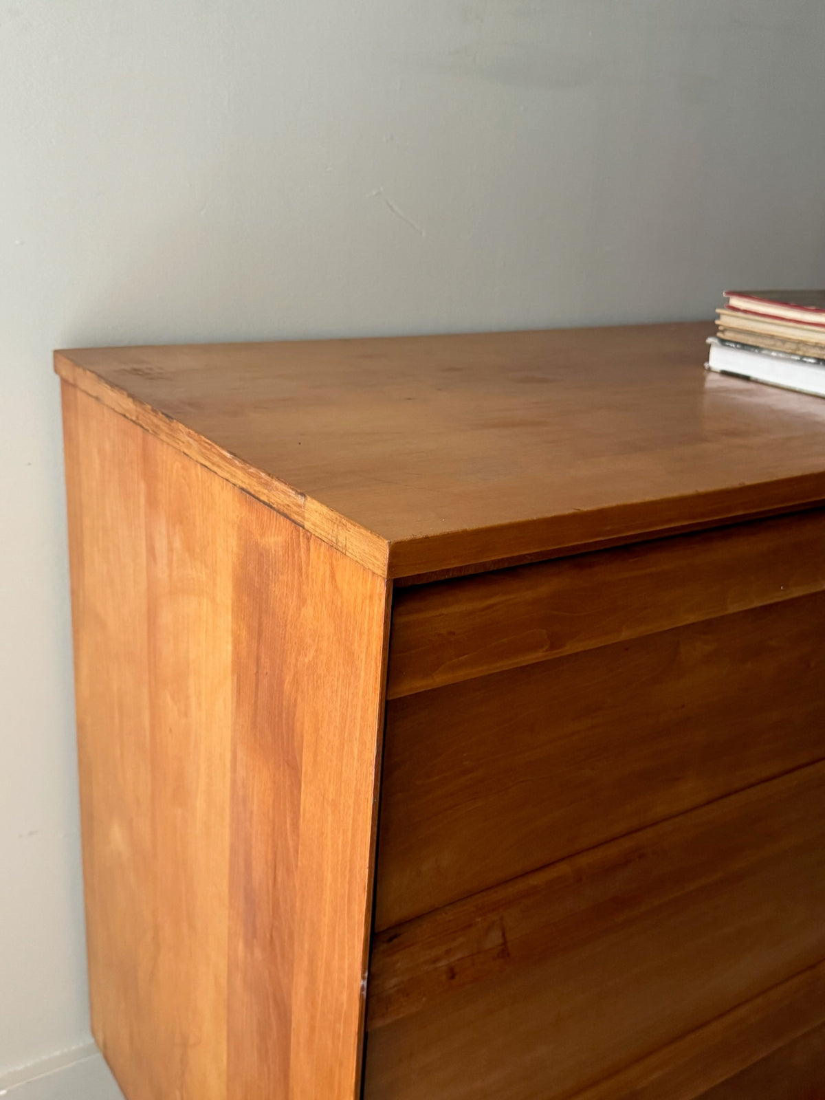 Maple 6 drawer dresser