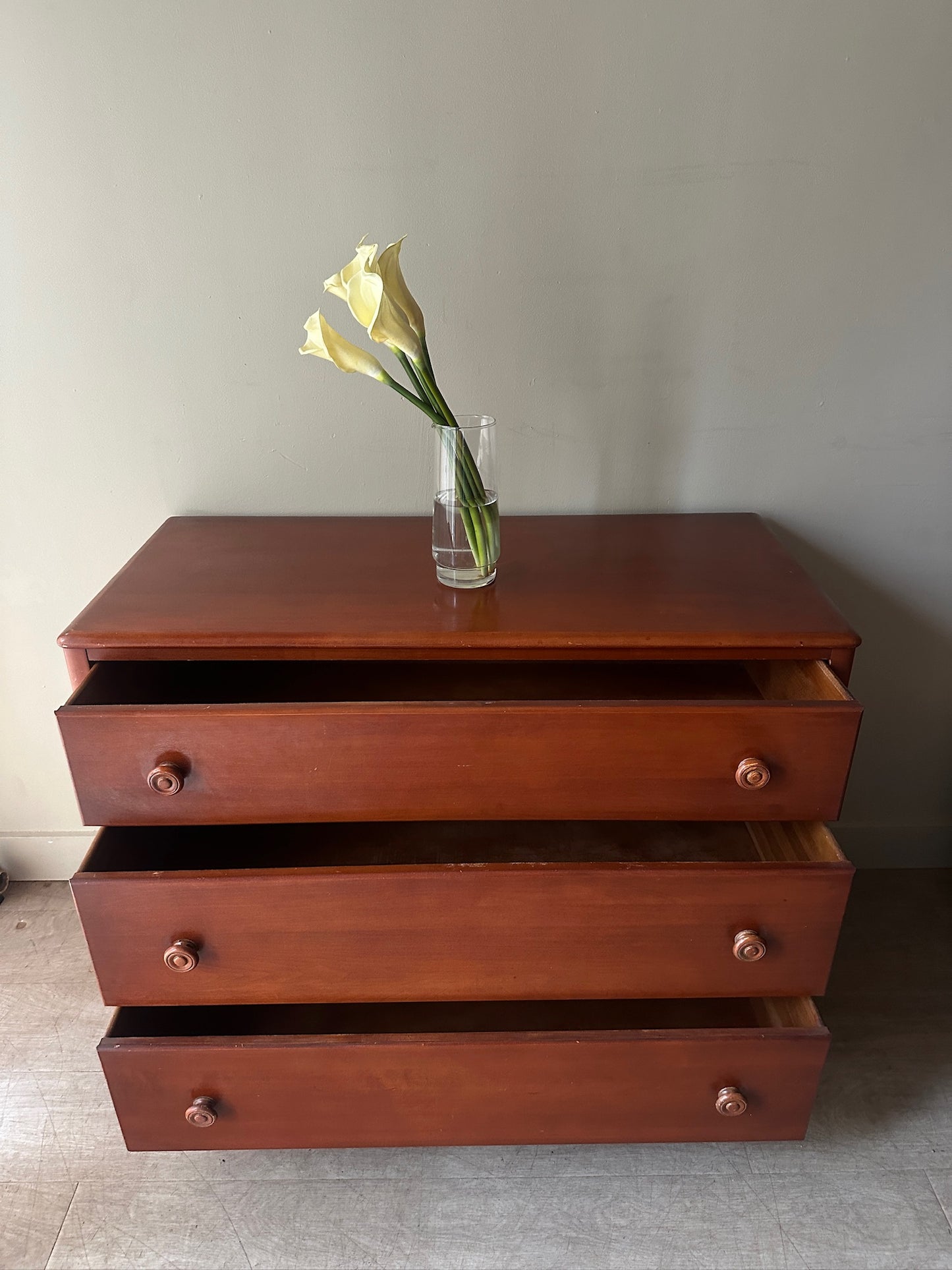 Maple dresser with mirror