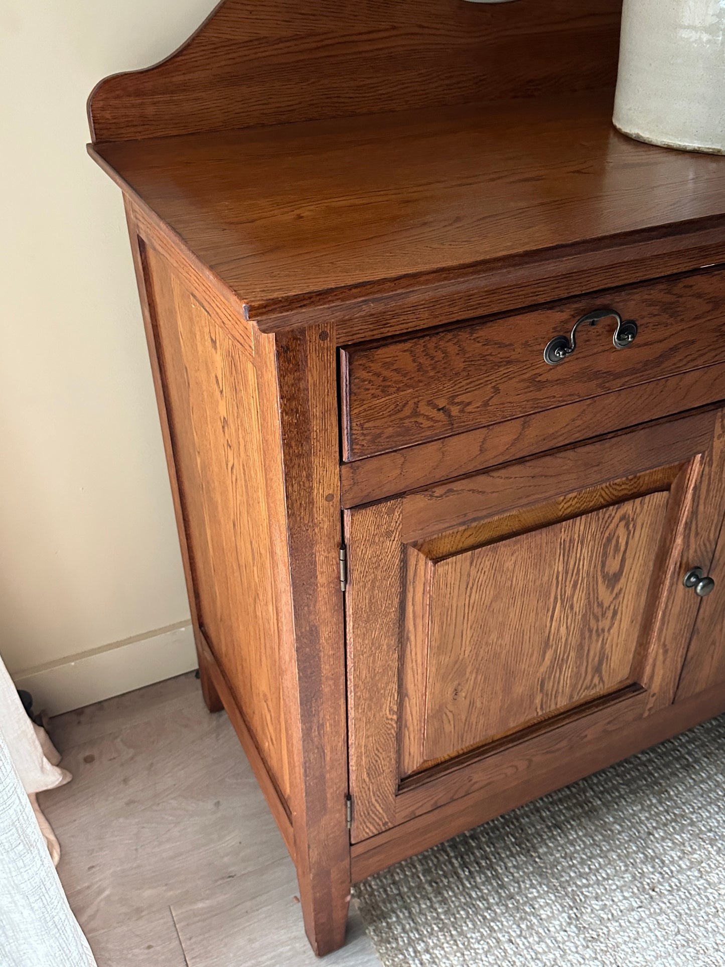 Large Oak Server