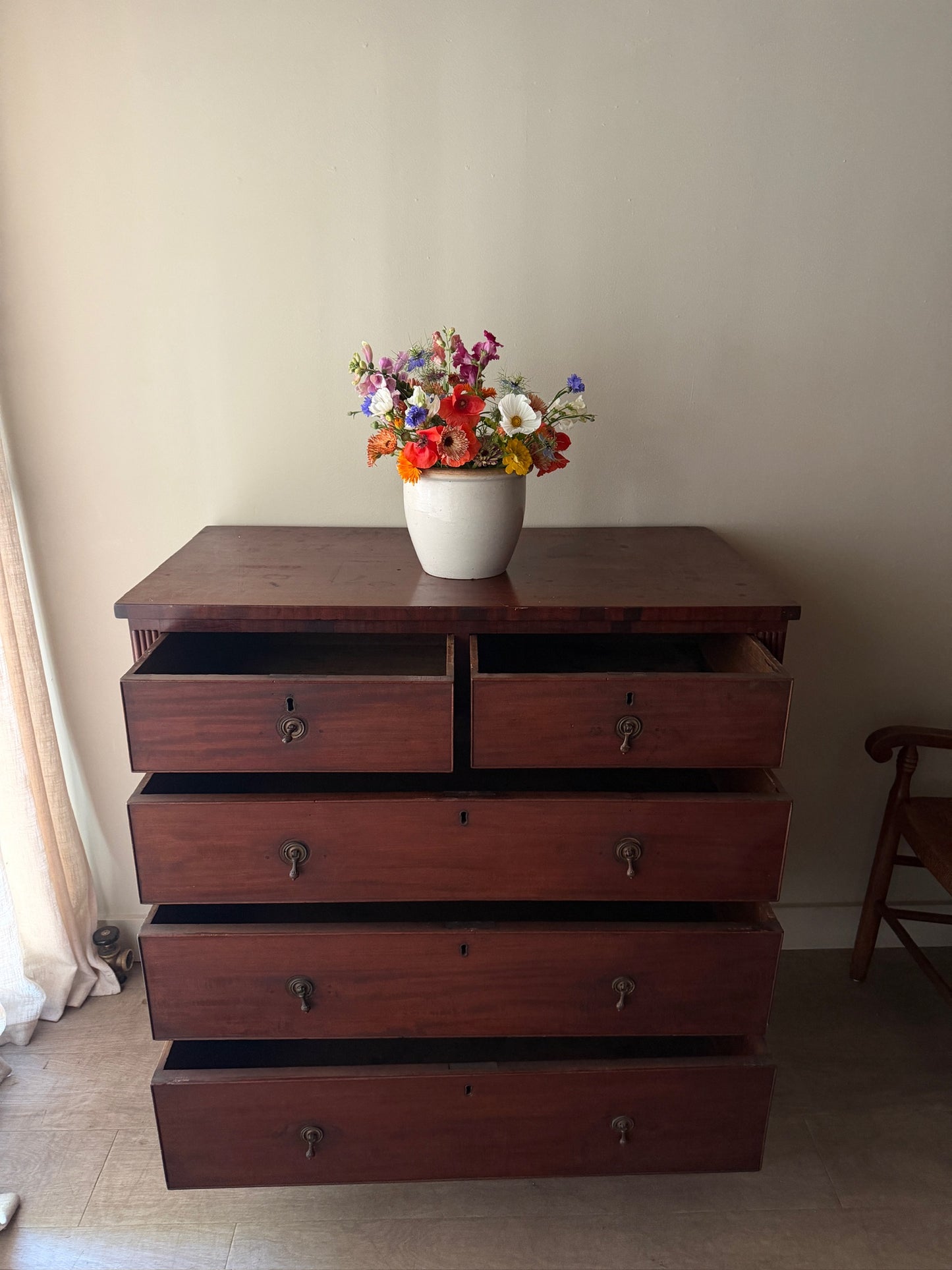 Sheraton mahogany dresser