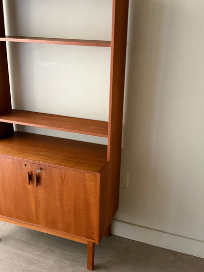 Breox Swedish teak hutch