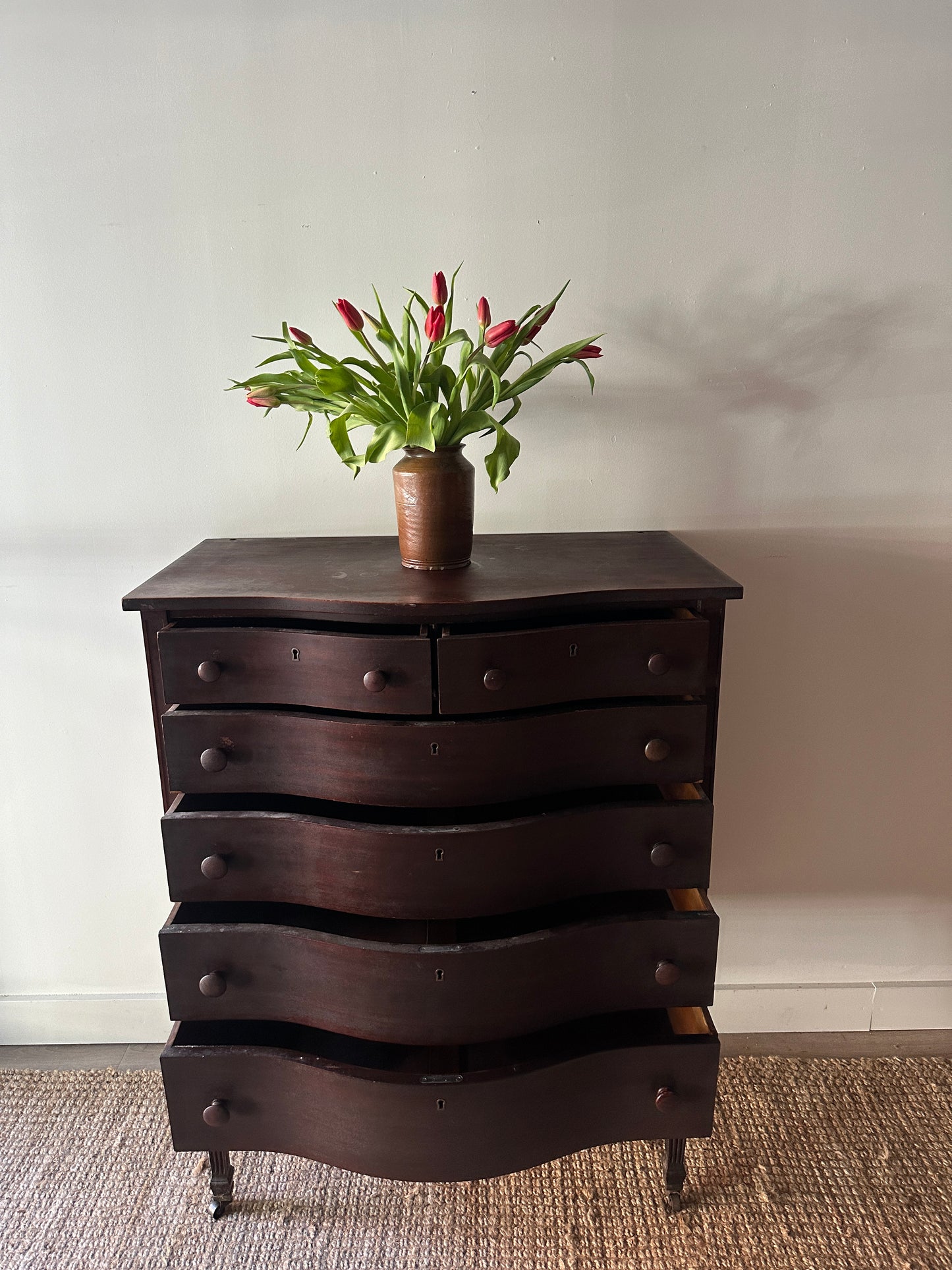 Mahogany serpentine dresser