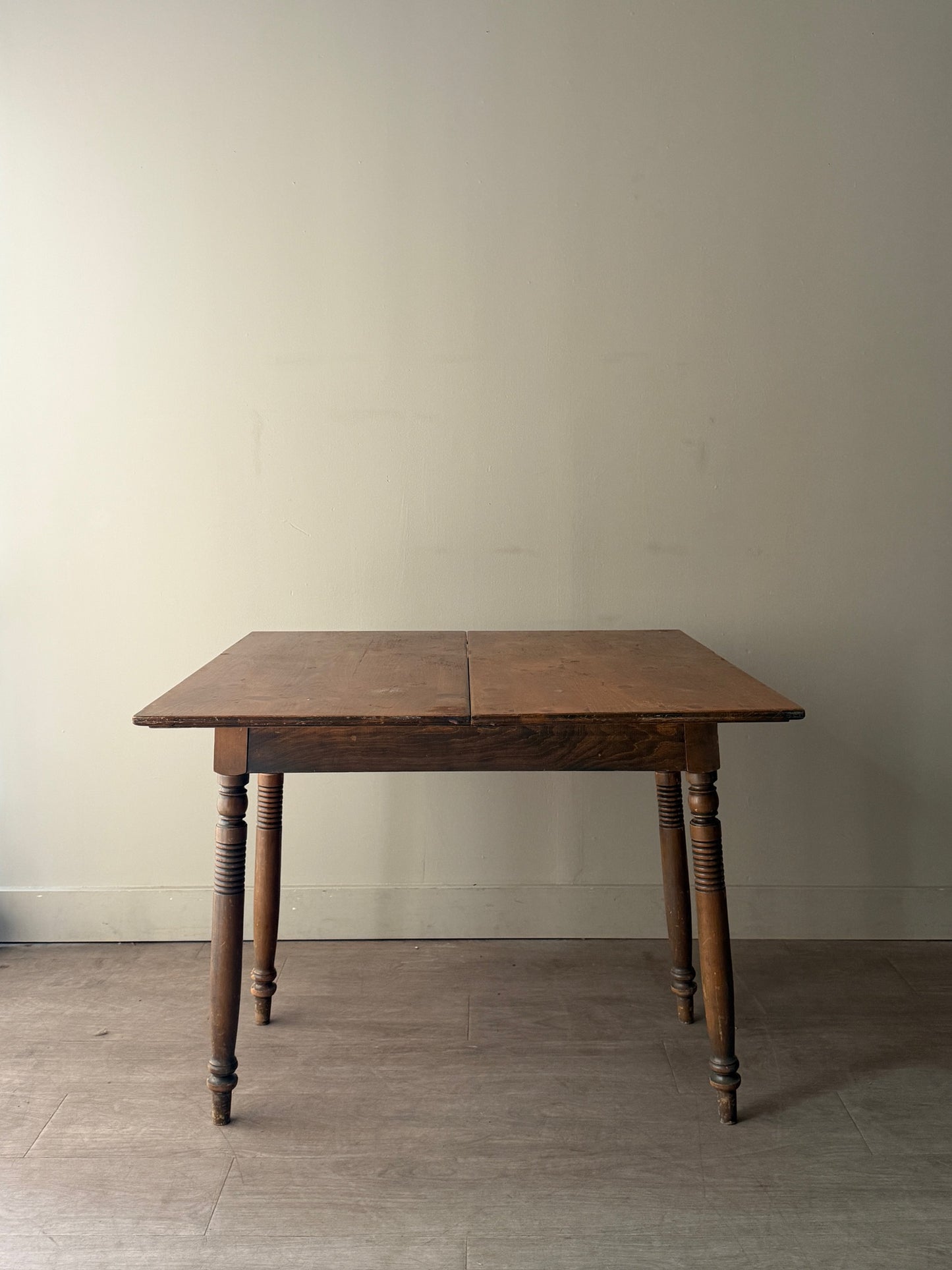 Pine dining table