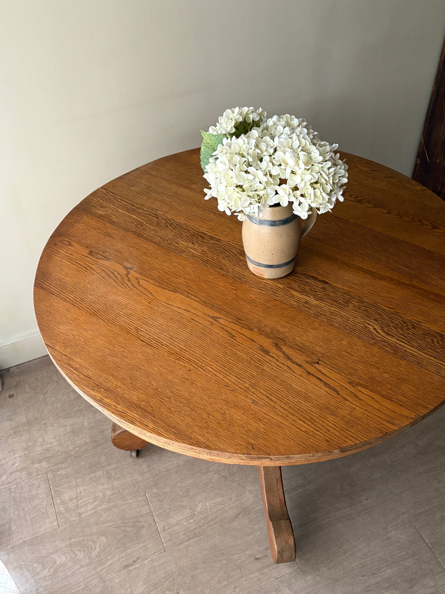 Oak dining table with extensions