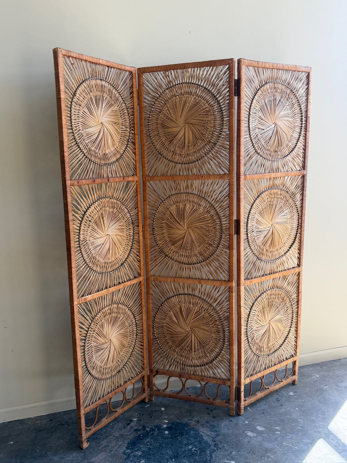 Rattan & wicker room divider