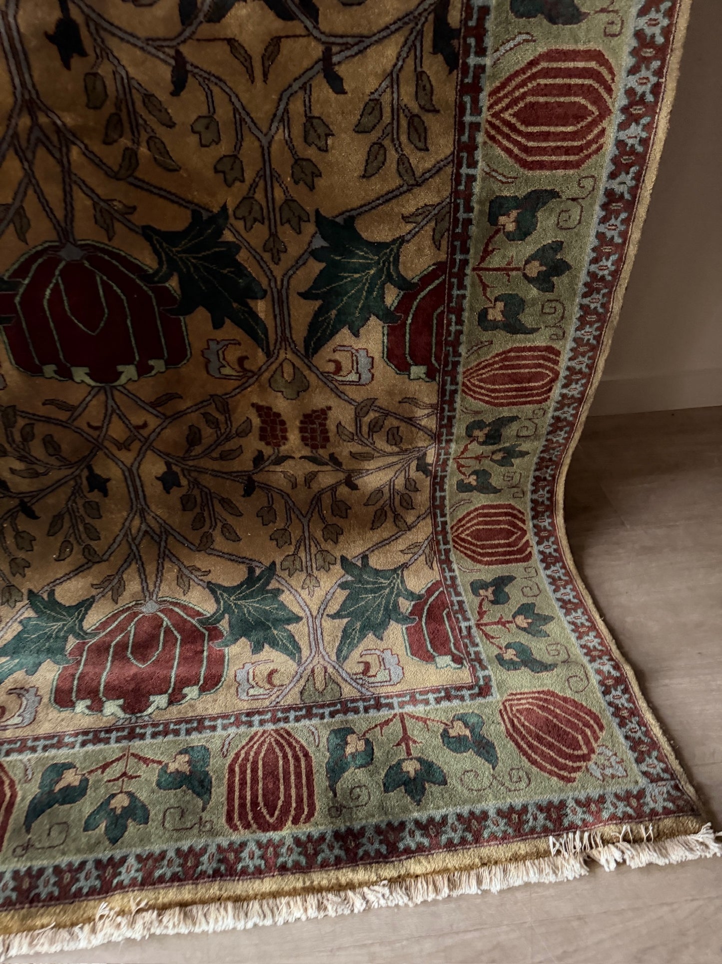 Northern Indian Arts & Crafts rug